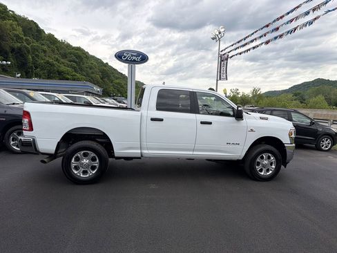 Used 2023 RAM 2500 Big Horn w/ Level 1 Equipment Group AWD/4WD image 3