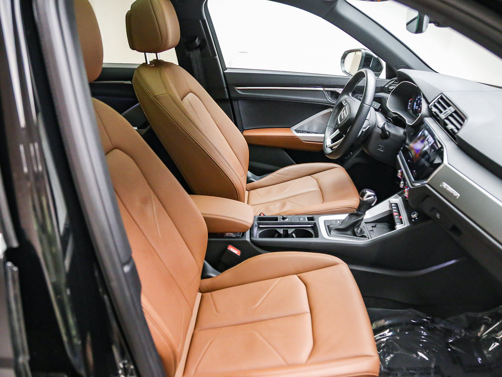 Certified 2024 Audi Q3 2.0T Premium AWD/4WD image 17