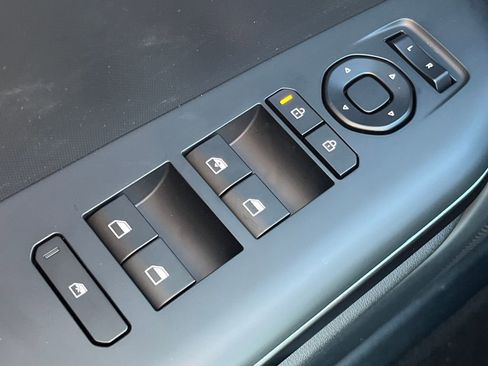 New 2026 Kia K4 LXS image 18