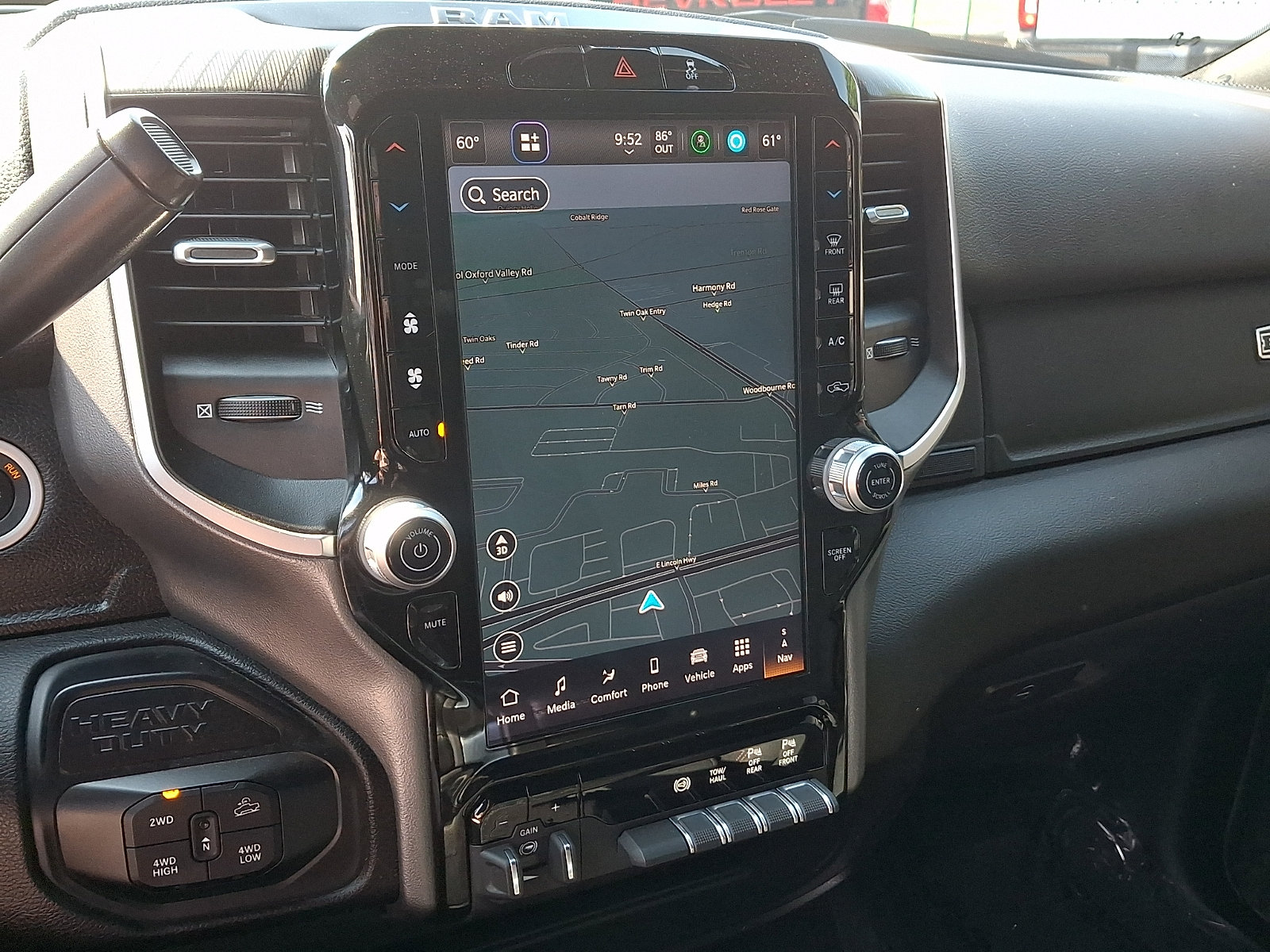 Used 2025 RAM 2500 Big Horn AWD/4WD image 16
