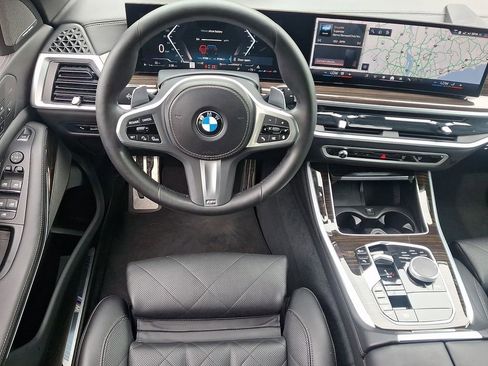 Used 2024 BMW X5 xDrive40i w/ M Sport Package AWD/4WD image 12