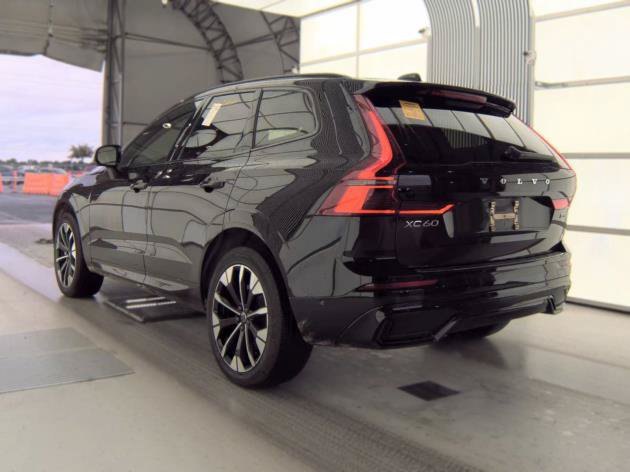 Used 2026 Volvo XC60 B5 Plus AWD/4WD image 3