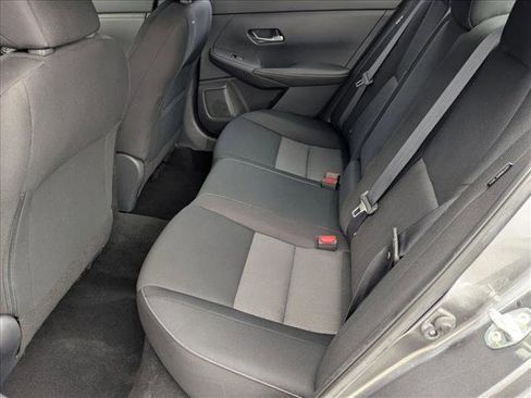 Used 2022 Nissan Sentra SV FWD image 17