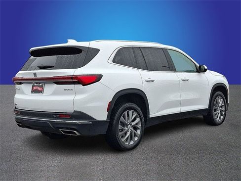 Certified 2025 Buick Enclave Preferred image 4