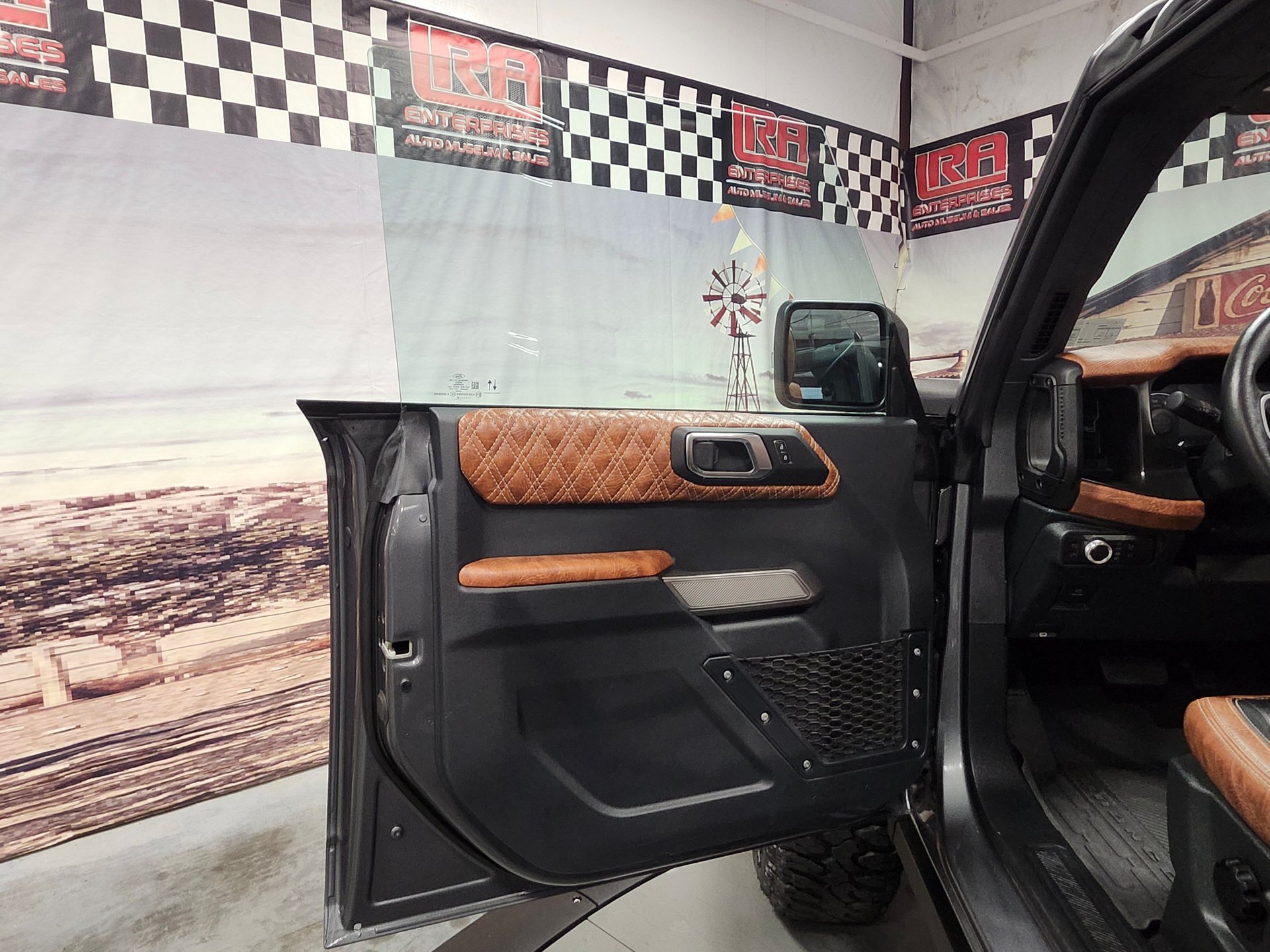 Used 2022 Ford Bronco Wildtrak AWD/4WD image 25