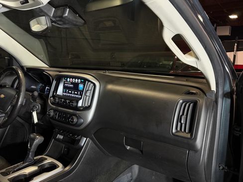 Used 2018 Chevrolet Colorado LT w/ LT Convenience Package AWD/4WD image 15