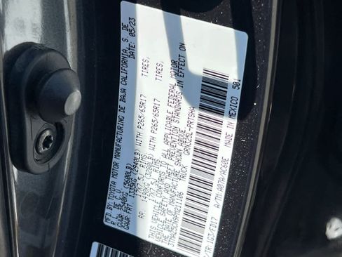 Used 2023 Toyota Tacoma TRD Sport w/ Technology Package RWD image 32