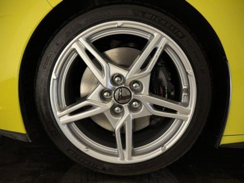 Used 2024 Chevrolet Corvette Stingray Premium Cpe w/ Z51 Performance Package RWD image 30