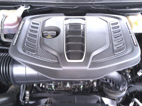Used 2024 Jeep Grand Wagoneer L Series II w/ Quick Order Packagew 28T AWD/4WD image 29