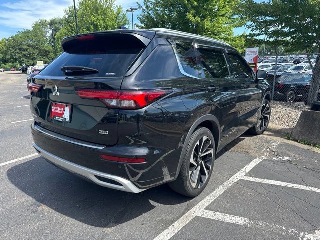 Used 2022 Mitsubishi Outlander SEL AWD/4WD image 2