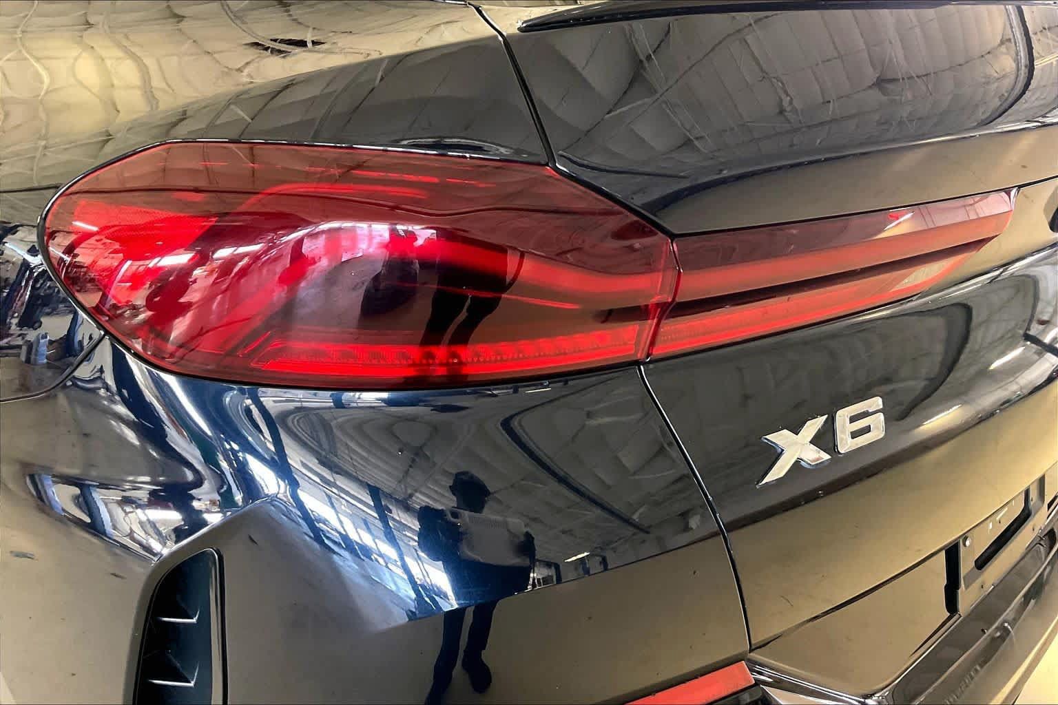 Used 2024 BMW X6 xDrive40i w/ Premium Package AWD/4WD image 26