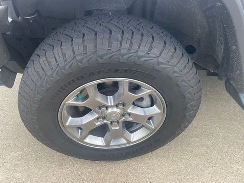 Used 2020 Jeep Wrangler Unlimited Sport AWD/4WD image 3