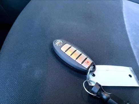 Certified 2022 Nissan Sentra SR image 13