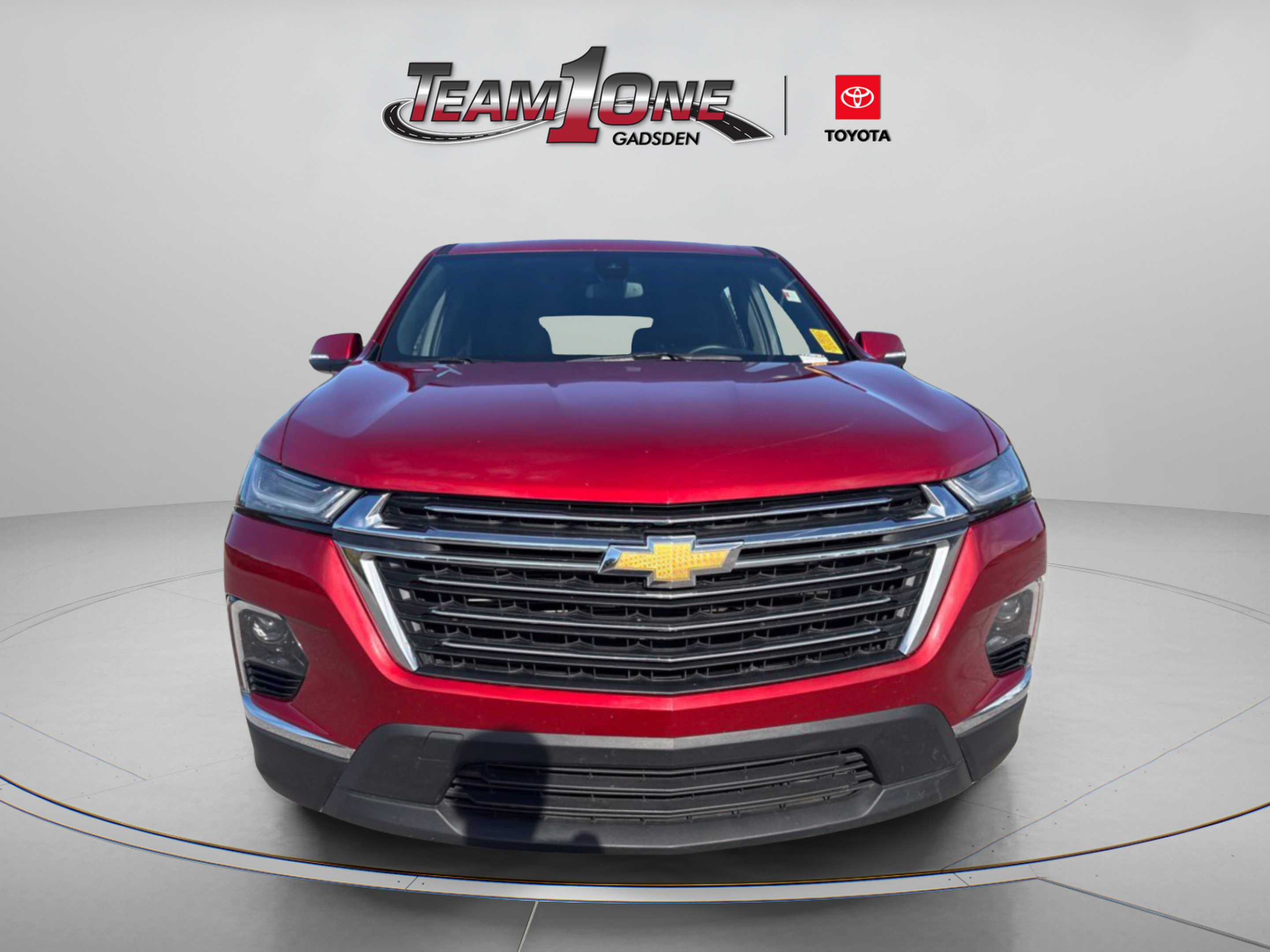 Used 2023 Chevrolet Traverse LT FWD image 4