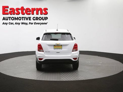 Used 2020 Chevrolet Trax LS w/ Tint and Cruise Package AWD/4WD image 37