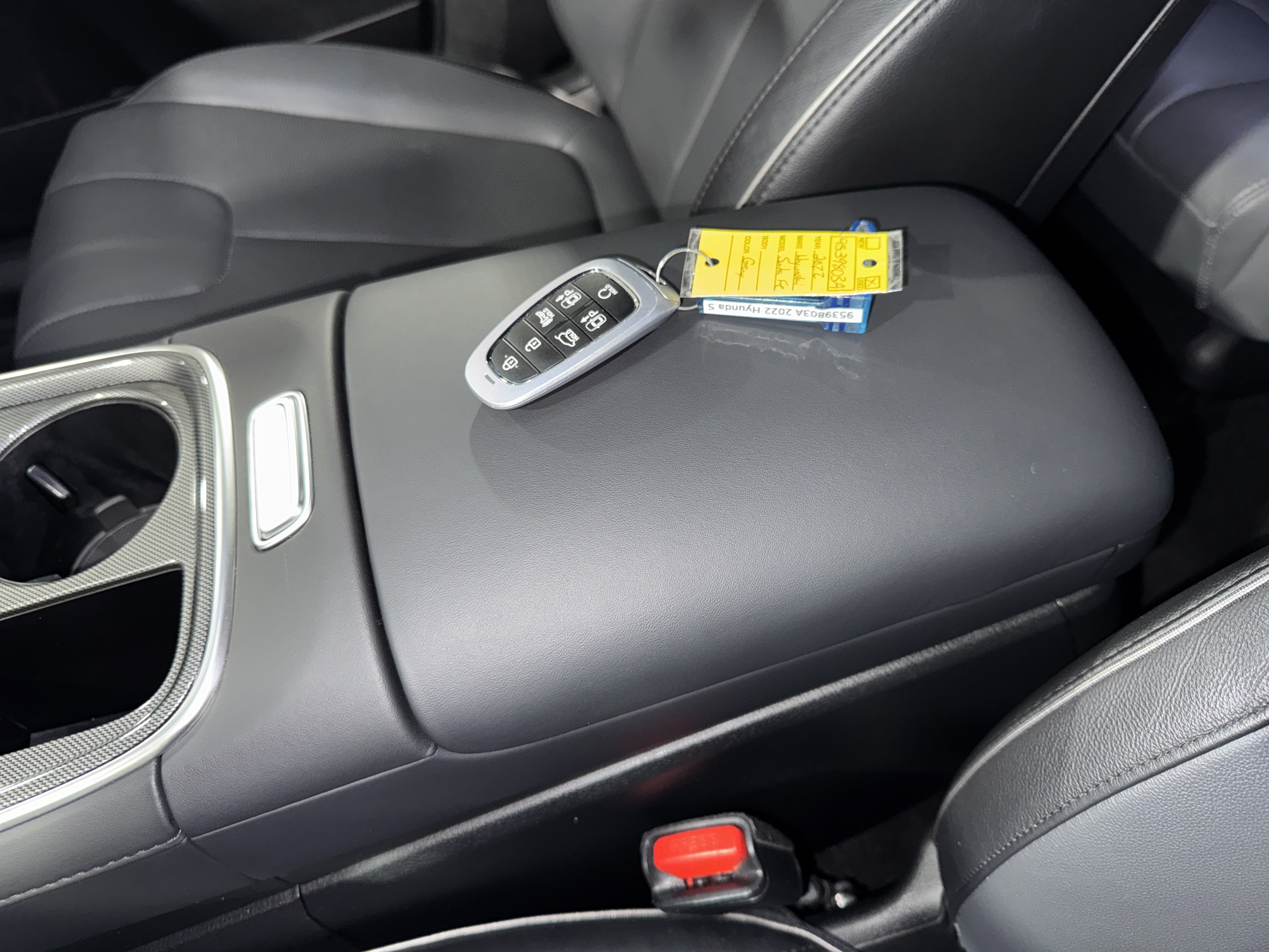 Used 2022 Hyundai Santa Fe Limited FWD image 31