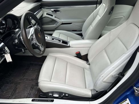 Used 2015 Porsche 911 Targa 4S image 16