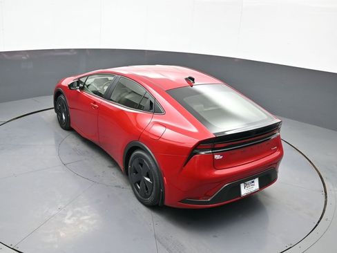 New 2026 Toyota Prius LE image 39