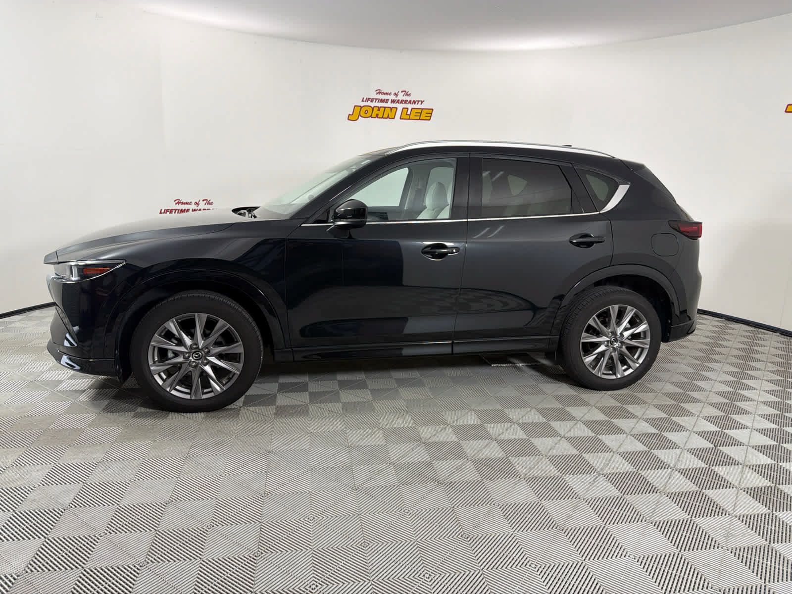 Used 2024 MAZDA CX-5 AWD 2.5 S w/ Premium Plus Pkg image 2