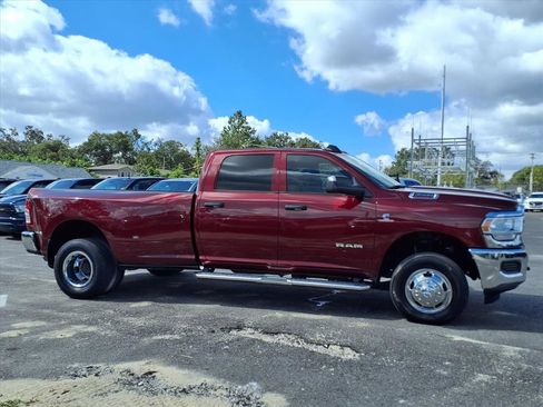 Used 2022 RAM 3500 Tradesman w/ Chrome Appearance Group image 8