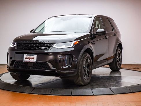 Used 2023 Land Rover Discovery Sport SE image 1