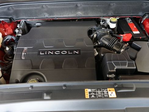 Used 2018 Lincoln MKX Reserve w/ Lincoln MKX Climate Package FWD image 50