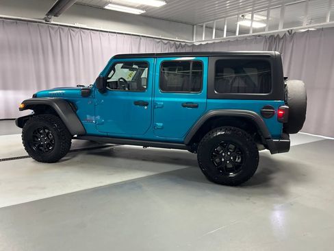 Used 2024 Jeep Wrangler Unlimited AWD/4WD image 4