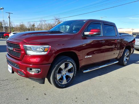 Used 2024 RAM 1500 Laramie image 8