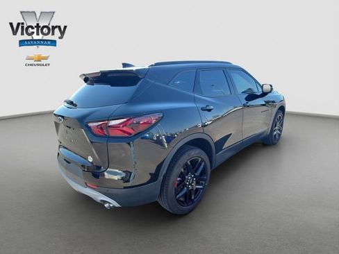 Used 2022 Chevrolet Blazer LT w/ Redline Edition FWD image 7