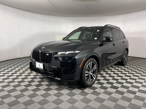 Certified 2025 BMW X7 M60i image 3