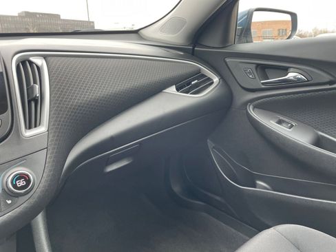 Used 2024 Chevrolet Malibu LT image 36