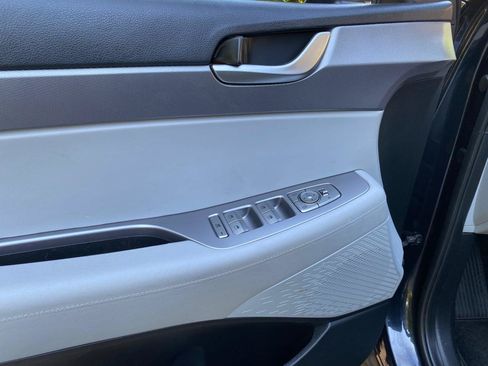 Used 2021 Hyundai Palisade SE FWD image 19