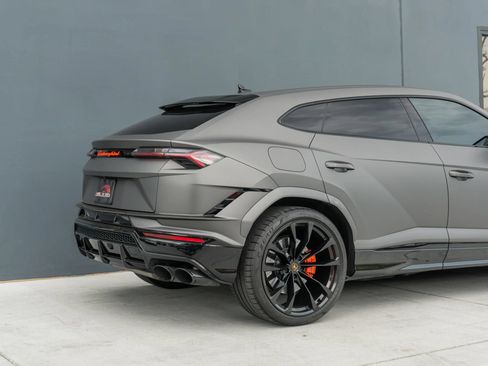 Used 2023 Lamborghini Urus S AWD/4WD image 36