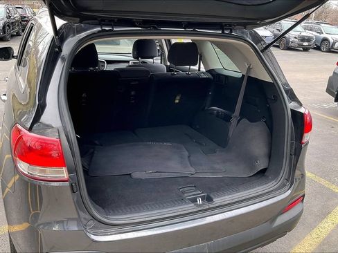 Used 2017 Kia Sorento AWD image 31
