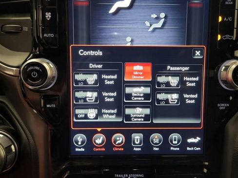 Used 2021 RAM 1500 Laramie AWD/4WD image 23