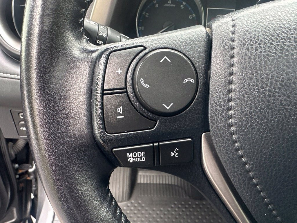 Used 2016 Toyota RAV4 XLE AWD/4WD image 19