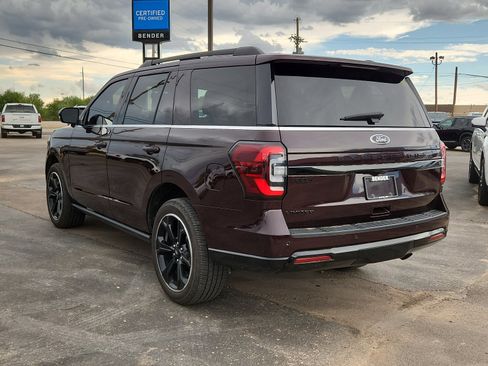 Used 2023 Ford Expedition Limited AWD/4WD image 3