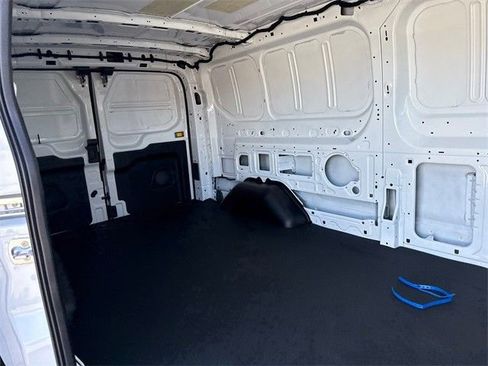 New 2025 Ford Transit 250 Low Roof RWD image 26
