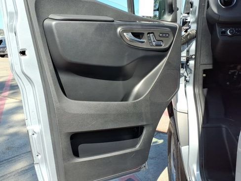 New 2026 Mercedes-Benz Sprinter 2500 image 13