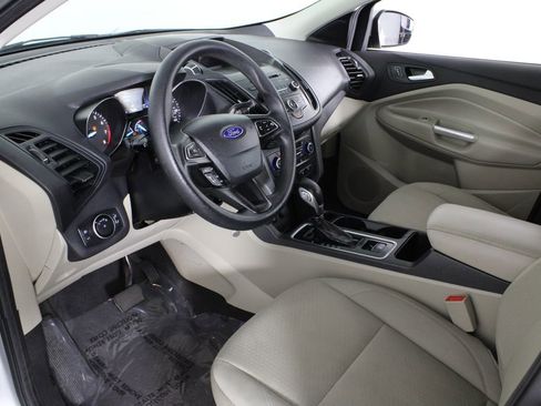 Used 2018 Ford Escape SE image 16