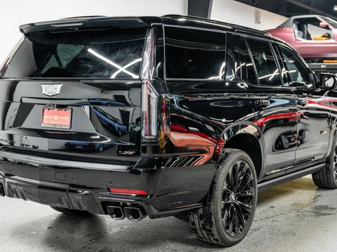 Used 2026 Cadillac Escalade V image 6