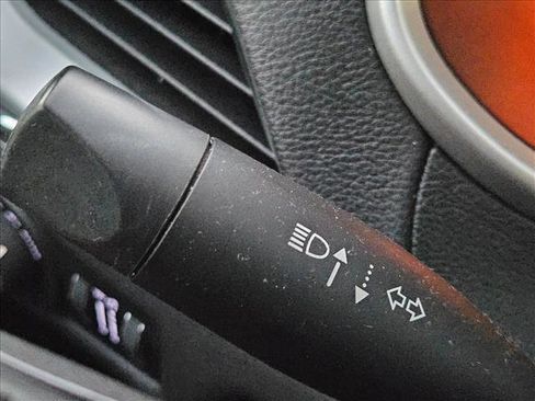 Used 2017 Jeep Cherokee Latitude w/ Safety/Convenience Group image 13