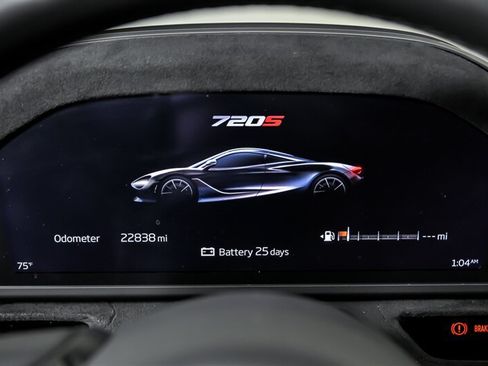 Used 2018 McLaren 720S RWD image 27