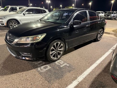 Used 2015 Honda Accord Sport image 21