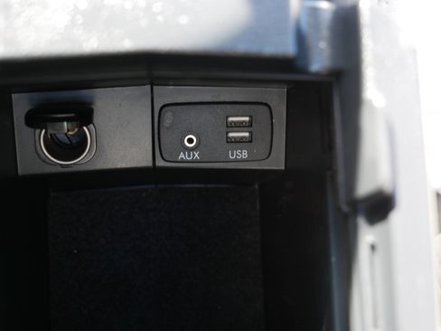 Used 2017 Subaru Forester 2.5i Limited image 33