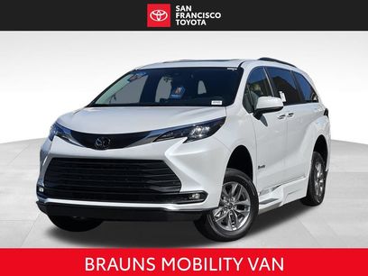 Used 2026 Toyota Sienna XLE