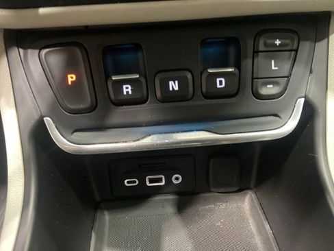 Used 2019 GMC Terrain Denali w/ Advanced Safety Package image 16