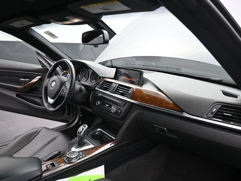 Used 2015 BMW 428i Convertible RWD image 20