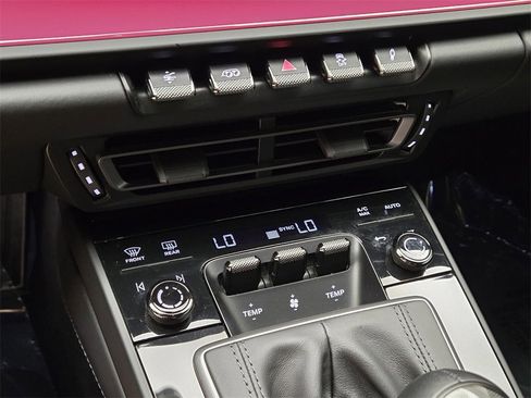 Used 2024 Porsche 911 Carrera T image 39