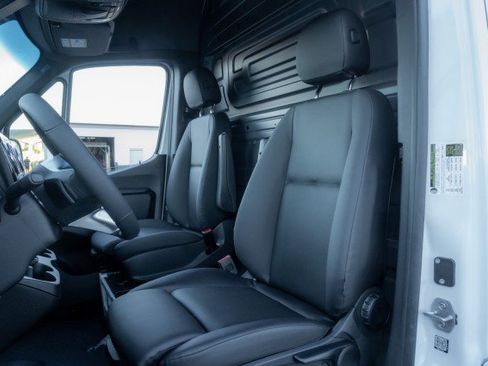 New 2026 Mercedes-Benz Sprinter 2500 image 12